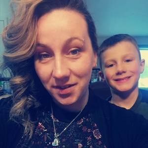 Meet your Posher, Claire